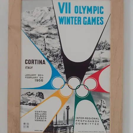 Cortina 1956 *